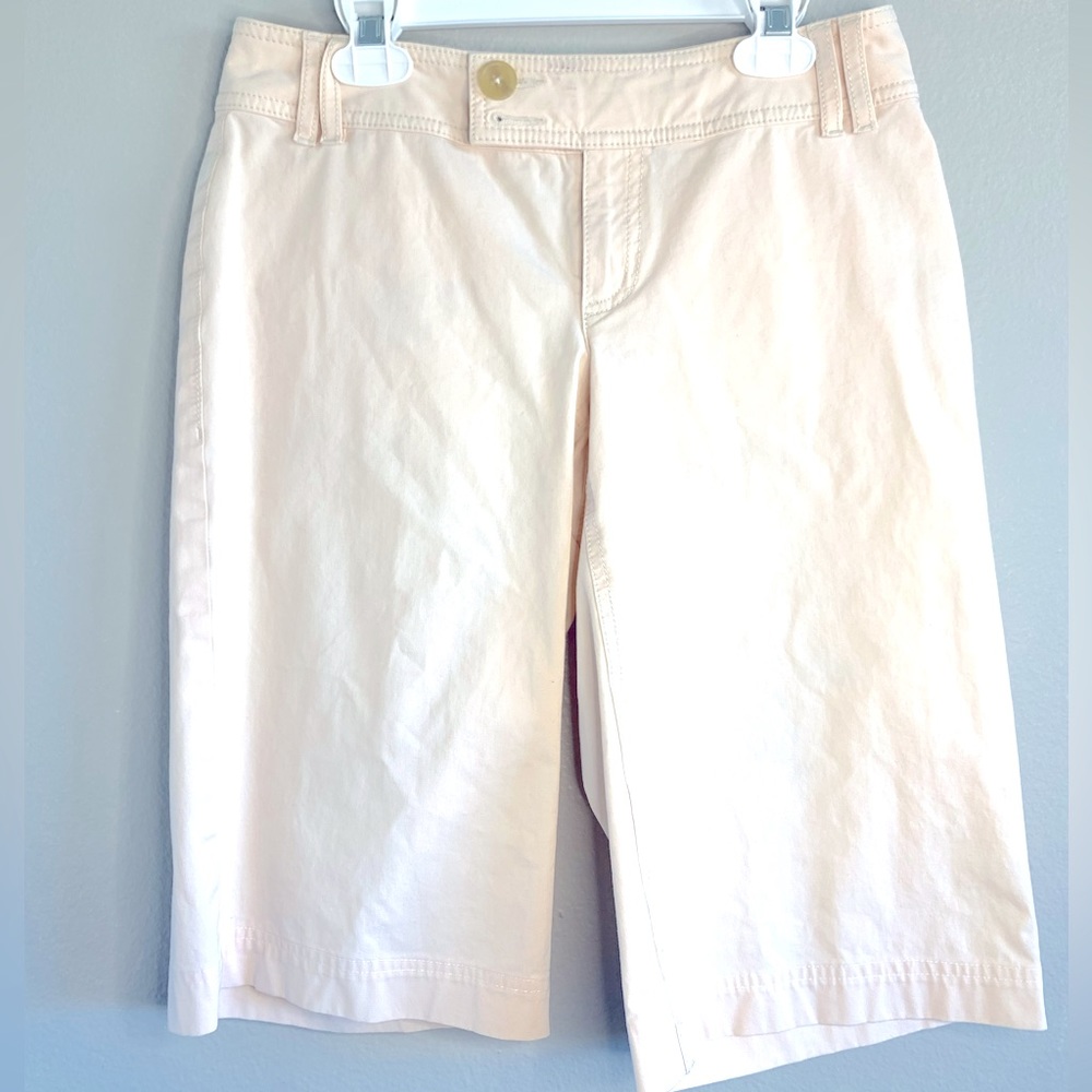 Banana Republic light peach shorts bermuda size 0 stretch Collette vintage